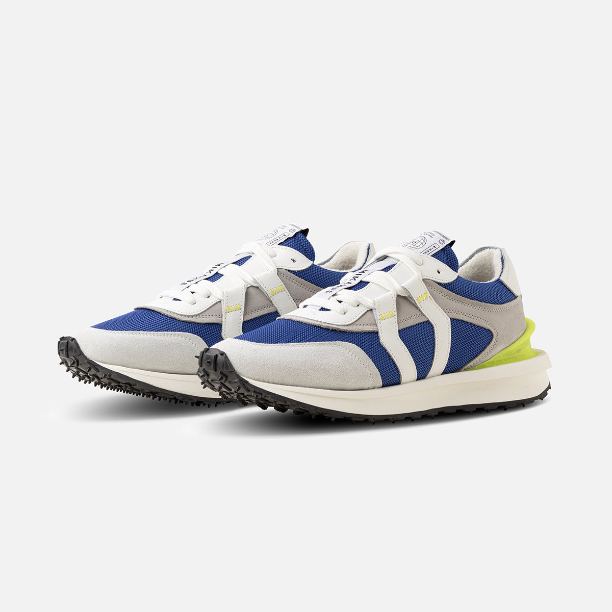Zapatillas deportivas blancas ONE IC