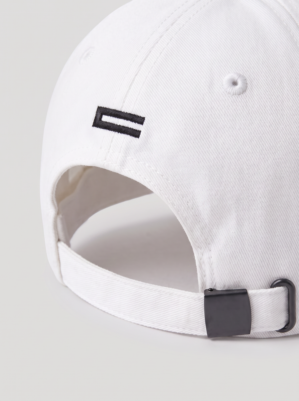 Embroidered cap